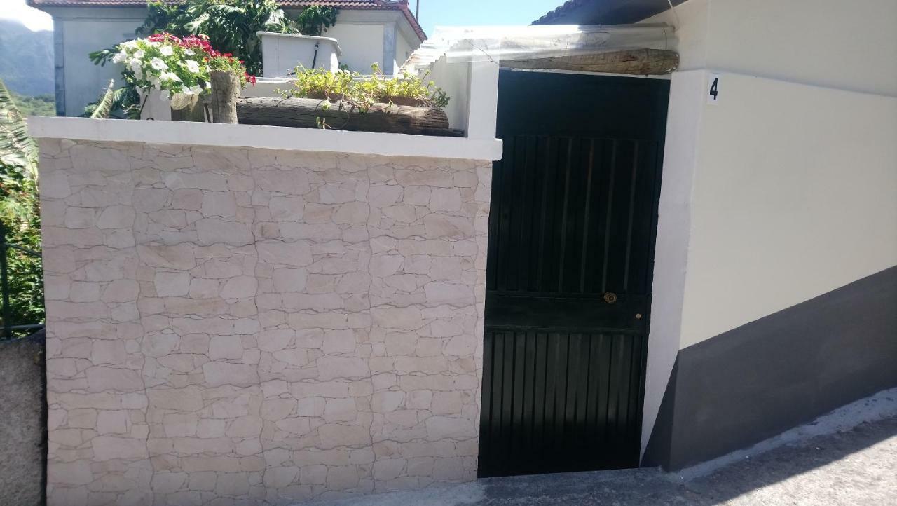 Villa A Casa Da Avo... São Vicente Exterior foto